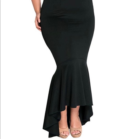 Womens Off Shoulder Flouncing Mermaid Gown - Black - Picture 2 of 4